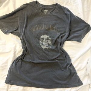 Vintage-Style Black Graphic Grateful Dead Skull Tee
